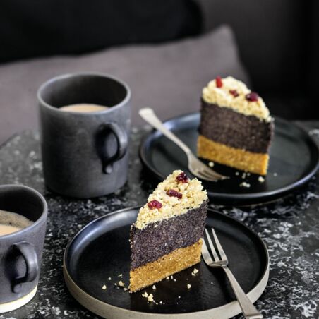 Mohntorte mit CashewStreuseln Mohntorte mit CashewStreuseln