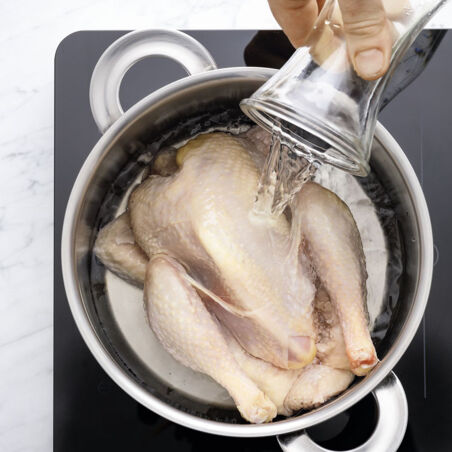 Omas Hühnersuppe mit Nudeln Omas Hühnersuppe mit Nudeln