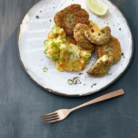 Austernpilz-Schnitzel mit Kartoffel-Möhren-Stampf Austernpilz-Schnitzel mit Kartoffel-Möhren-Stampf