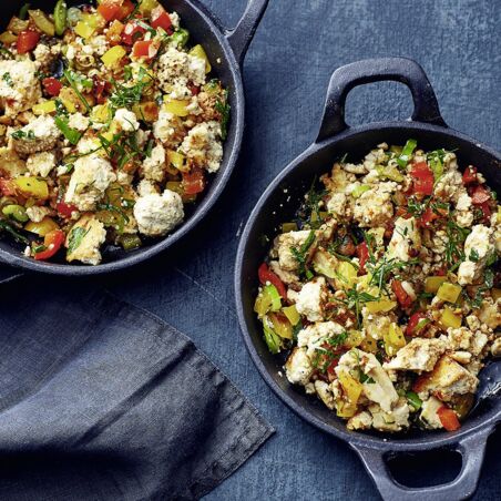 Tofu-»Rührei« mit Gemüse Tofu-»Rührei« mit Gemüse