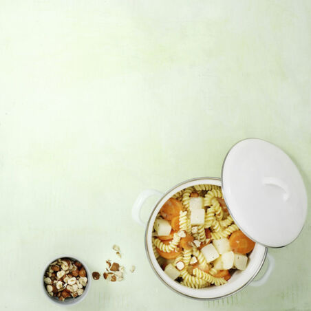 One-Pot-Pasta mit Mairübchen One-Pot-Pasta mit Mairübchen