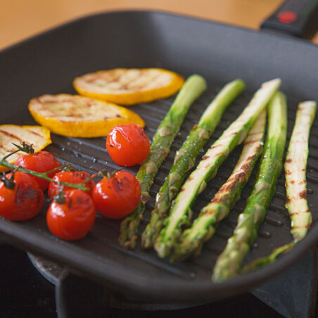 Steaks mit gegrilltem Gemüse Steaks mit gegrilltem Gemüse