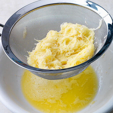 Kartoffelpuffer mit Apfel-Matjes-Salat Kartoffelpuffer mit Apfel-Matjes-Salat