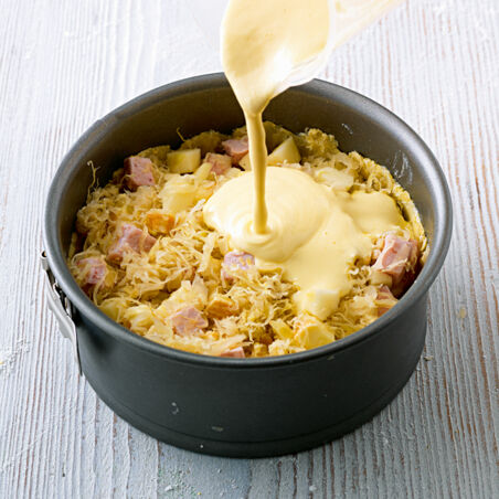 Krautquiche mit Apfel und Munsterkäse Krautquiche mit Apfel und Munsterkäse