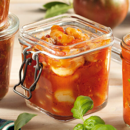 Große Bohnen in Tomatensauce griechische Art Große Bohnen in Tomatensauce griechische Art