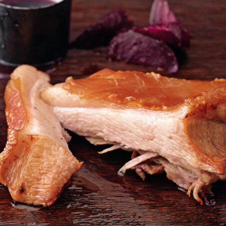 Confierter Schweinebrustspitz mit Holundersauce Confierter Schweinebrustspitz mit Holundersauce