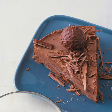 Nougatparfait mit Schokosplittern Nougatparfait mit Schokosplittern