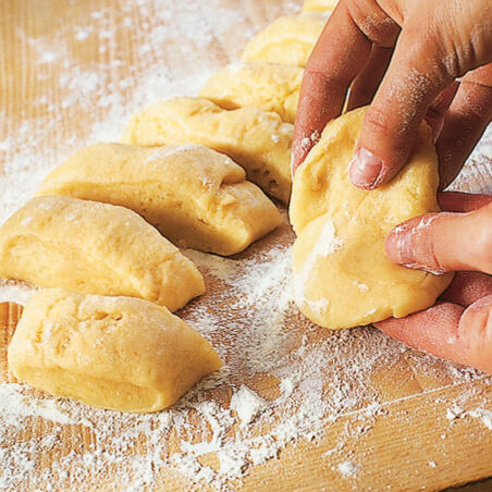 Buchteln mit Sanddornfüllung Buchteln mit Sanddornfüllung