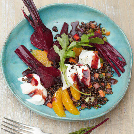 Linsen-Rote-Bete-Salat mit Mozzarella Linsen-Rote-Bete-Salat mit Mozzarella