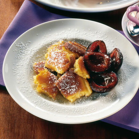 Kaiserschmarrn mit Zwetschgenröster Kaiserschmarrn mit Zwetschgenröster