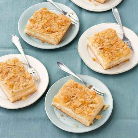 Bienenstich Bienenstich