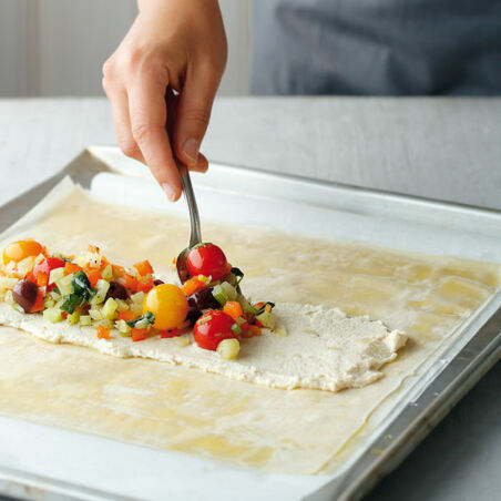 Paprika-Fenchel-Strudel mit Macadamiacreme Paprika-Fenchel-Strudel mit Macadamiacreme