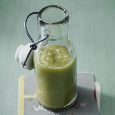 Gemüse-Smoothie mit Paprika und Tomate Gemüse-Smoothie mit Paprika und Tomate