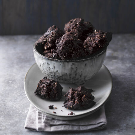 Chocolate-Cookies mit Macadamias und Ahornsirup Chocolate-Cookies mit Macadamias und Ahornsirup