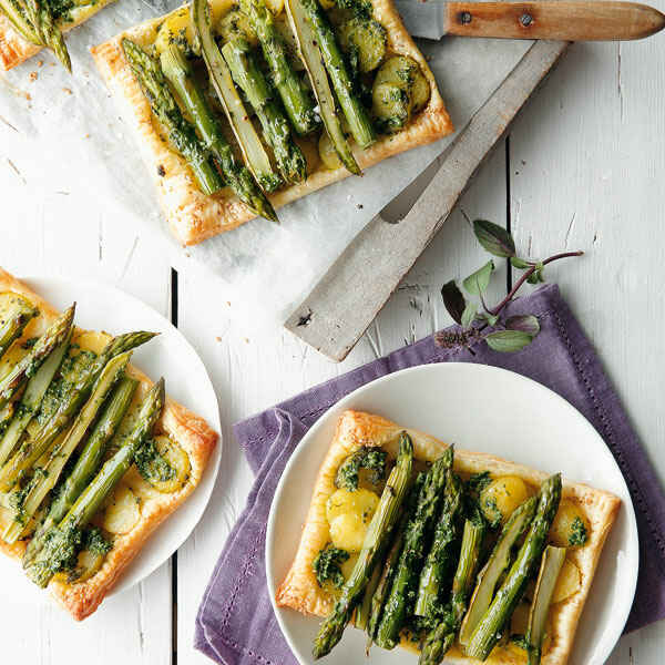 Vegane Spargel-Kartoffel-Tarte mit Frühlingspesto | Küchengötter