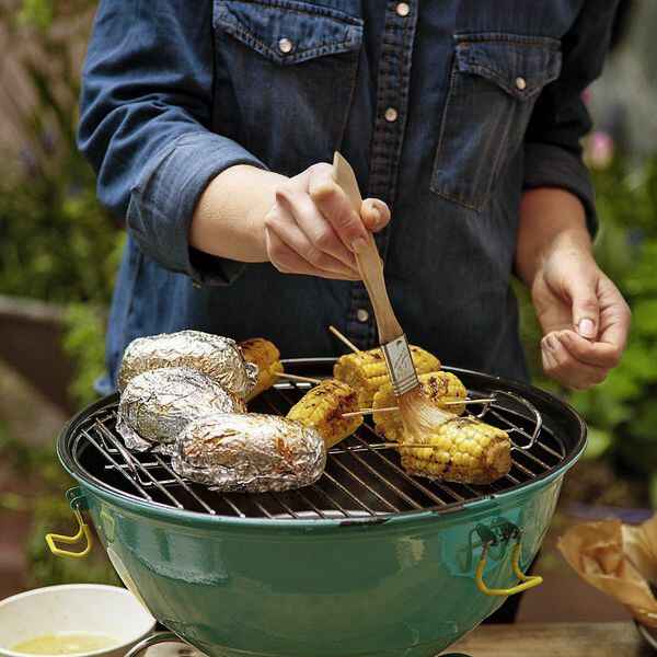 Vegane gegrillte Rote-Bete-Birnen-Päckchen mit Mais Rezept | Küchengötter