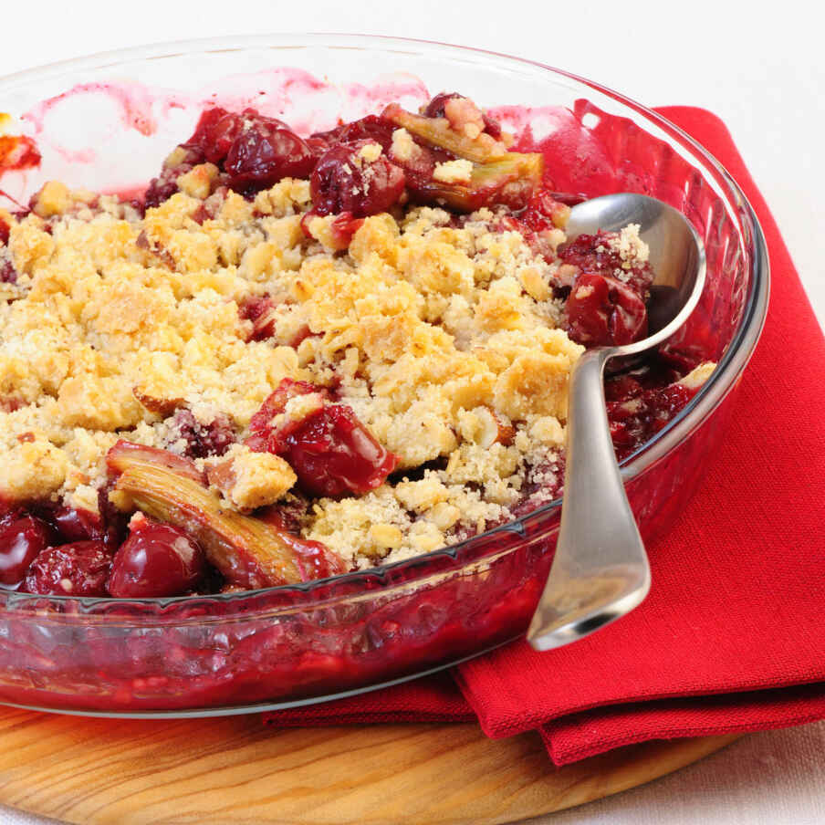 Kirsch-Rhabarber-Crumble Rezept | Küchengötter