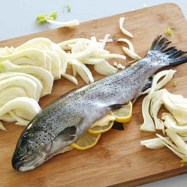 Forelle in der Folie mit Fenchel Rezept | Küchengötter