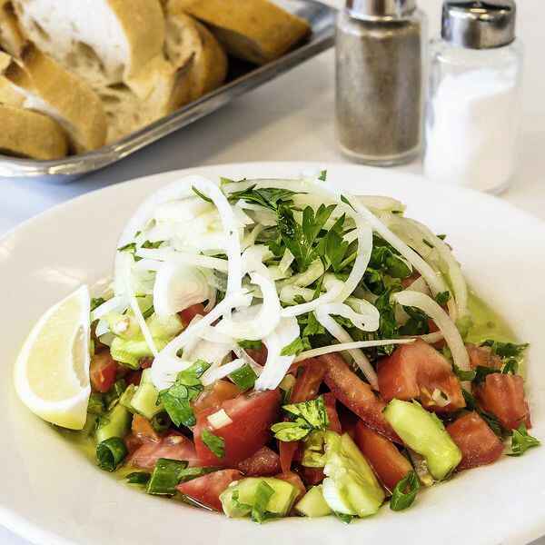 Hirtensalat – türkische Meze Rezept | Küchengötter