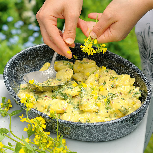 Kartoffelsalat mit Mayo Rezept | Küchengötter