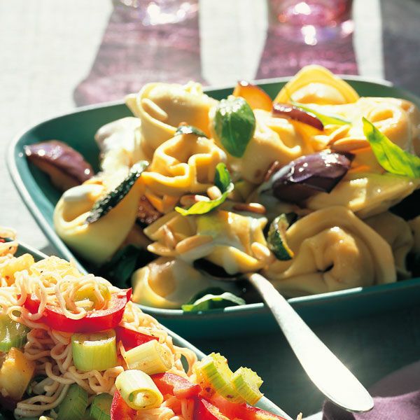 Tortellinisalat mit Gorgonzola-Dressing Rezept | Küchengötter