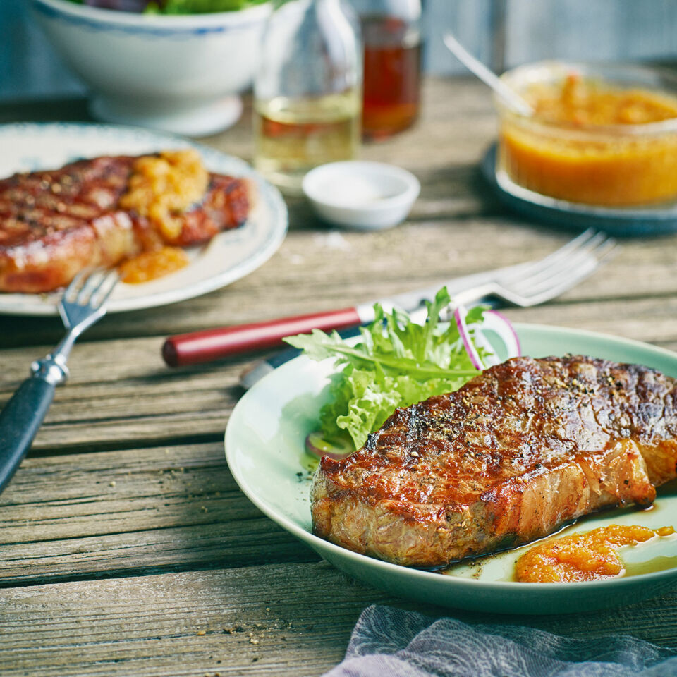 Rumpsteaks mit Chili-Salsa Rezept | Küchengötter