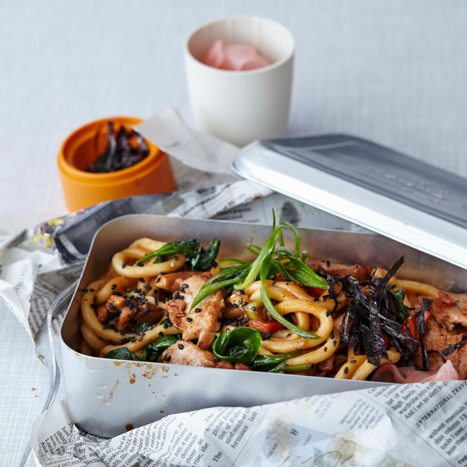 Sesamwurzige Yaki Udon Rezept Kuchengotter