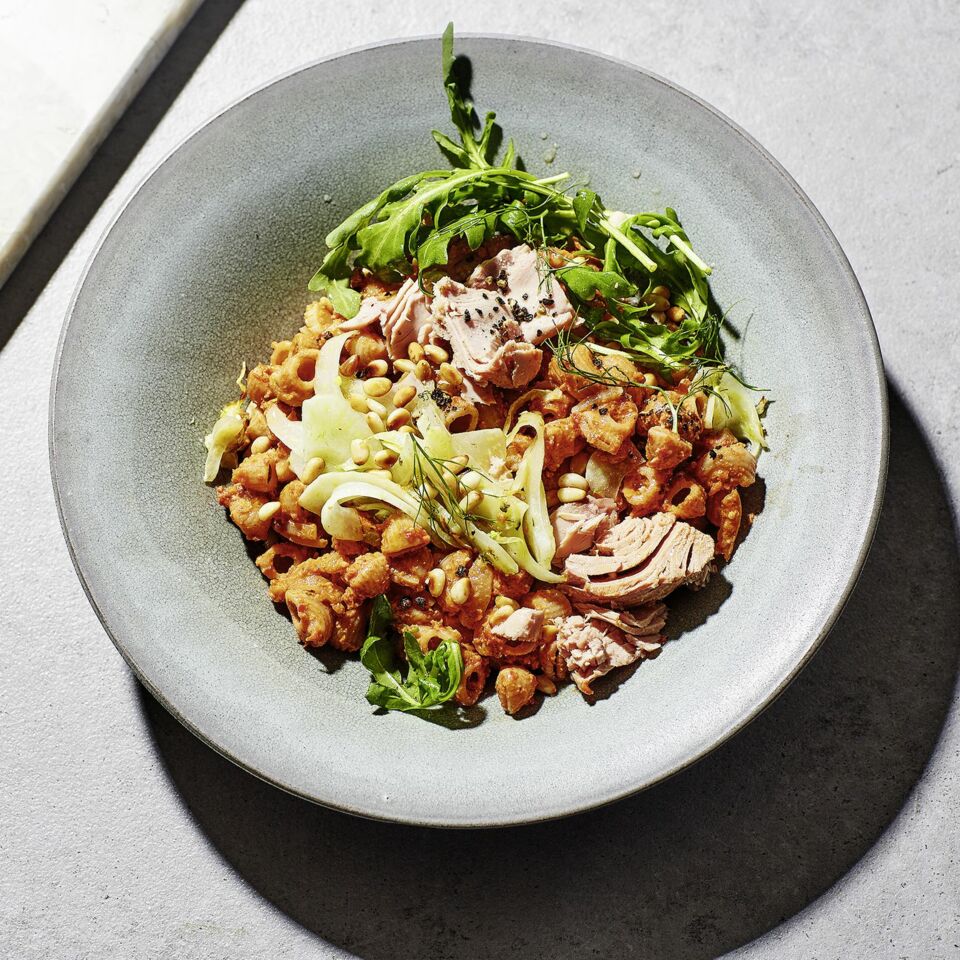 Fenchel-Nudel-Salat mit Tomatenpesto Rezept | Küchengötter